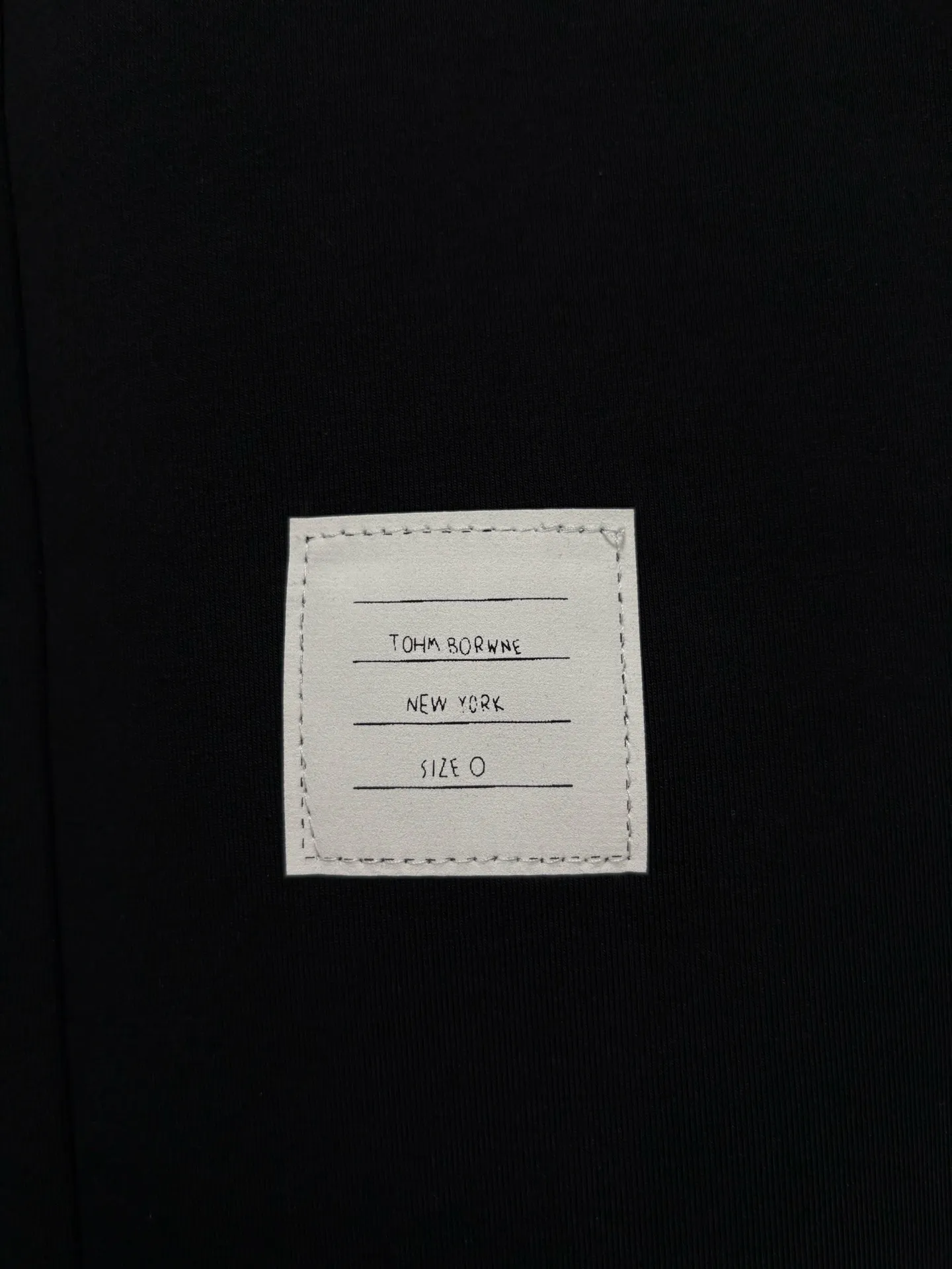 p175💰 Thom Browne（ · ） Thom Browne（ · ）， Premium ， ， 。 ， ， Hot Sale， ， 。 Classic ， ， ， 、 。 ， ✨Thom Browne Classic ＋ ， 。Size M-3XL ✨